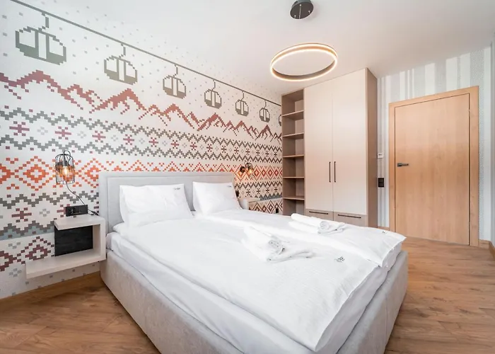 Pod Gondola - Mountain Z Sauna, In & Out- Dream