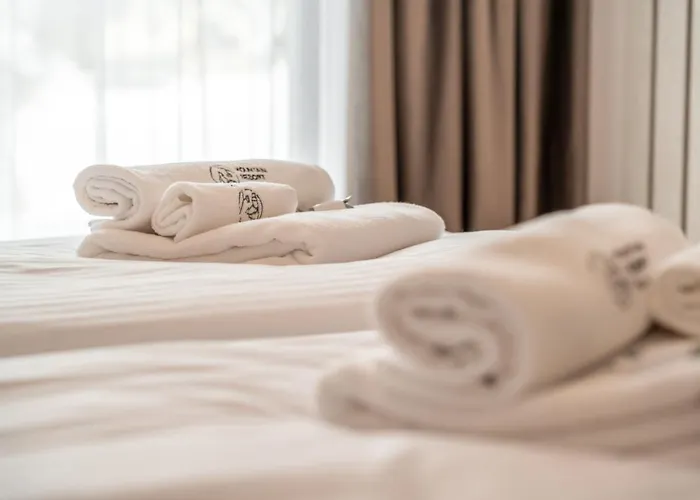 Pod Gondola - Mountain Z Sauna, In & Out- Dream شتوروك